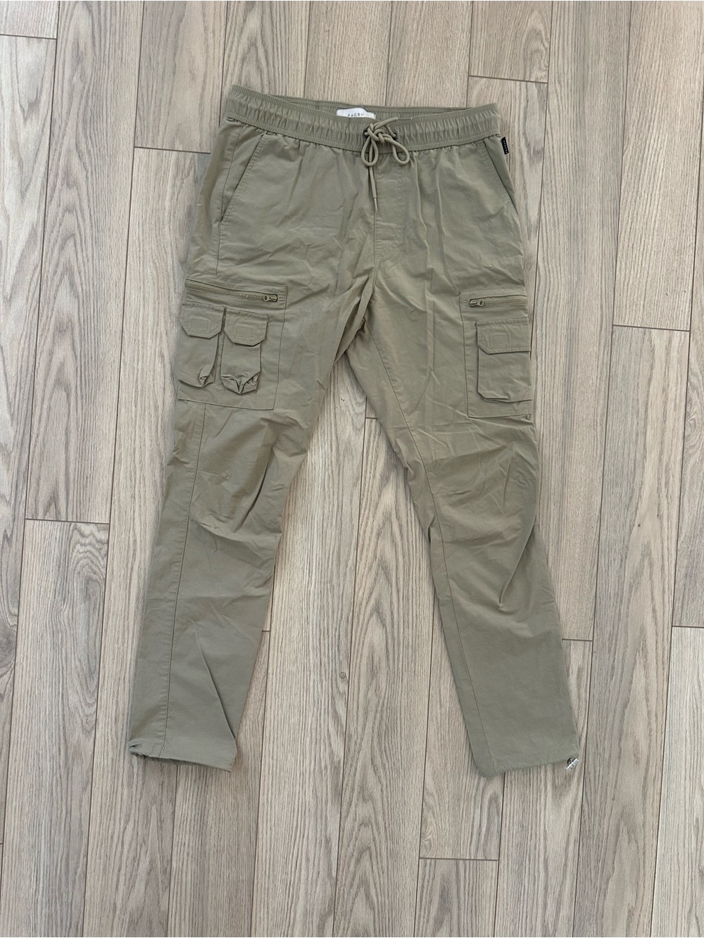 Men's PacSun Cargo Jogger Pants in Olive
